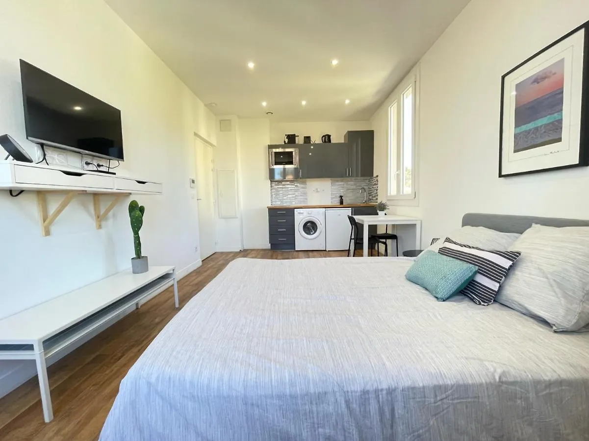 Nice Renting - Cambrai02 - Studio Beach Sea View - Ac - Promenade Des Anglais 0*,  France